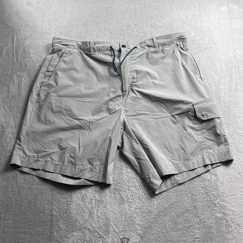 Vineyard Vines OTG On-The-Go Cargo Shorts Mens 42 Gray Ripstop Performance